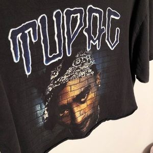 Bravado Tops - Bravado Tupac Concert Graphic Cropped Boho Tee XL Bravado Tops - Bravado Tupac Concert Graphic Cropped Boho Tee XL